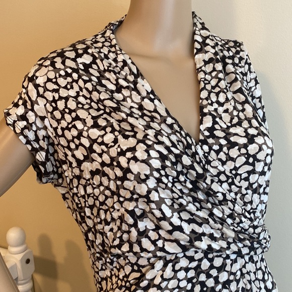 Ann Taylor - Picture 1 of 10